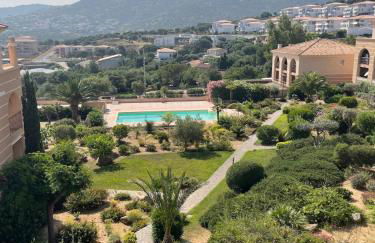 Superbe T2 avec grande terrasse et vue mer Résidence Isola Céleste - Foto 1