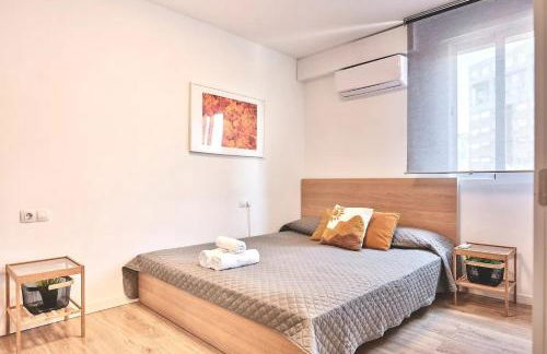 SPACIOUS, SUNNY FLAT BY CITY OF ARTS & SCIENCES - Foto 3