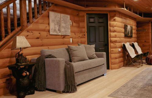 Award-Winning A-Frame with Views and Cedar Hot Tub - Foto 35