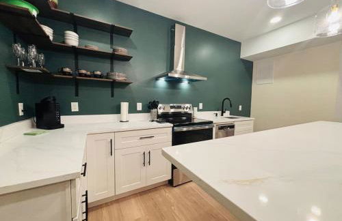 Spacious 3BR Terrace Apt Near LakePoint and Golf - Foto 3