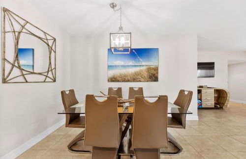 Ocean View Next to Pool and Amenities Corner Unit 3 Balconies OW20-201 - Foto 12