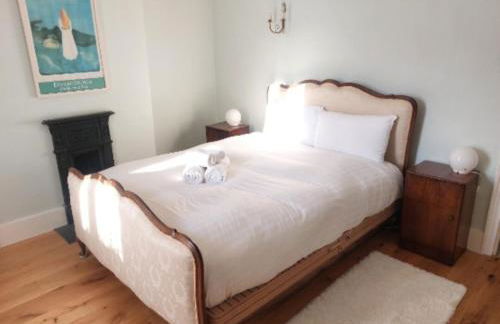 Lovely 2 bed cottage in Highgate, London - Photo 2