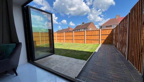 Perfect Contractor house-3 free parking space-EV charging-Secure-Quiet-Modern - Foto 2