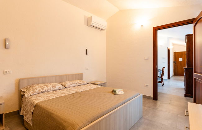 3 bedroom Apartment in Diano Castello with swimming pool and garden - Photo 5