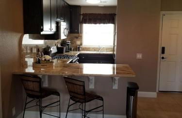 Beautiful Mountain Home - Photo 26