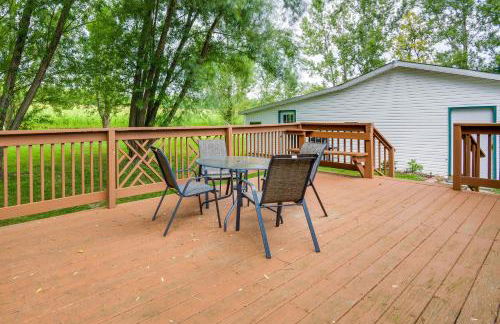 Charming Watkins Glen Home with Deck and Yard! - Foto 23