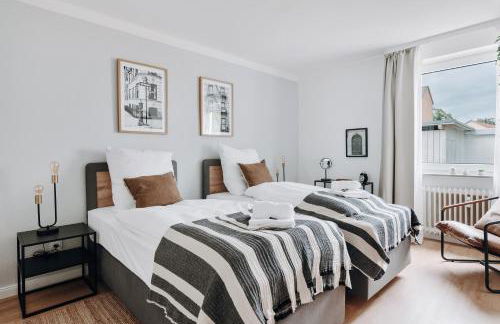 NASA Homes ruhiges Apartment WLAN Arbeitsplatz Balkon Hotelbetten - Foto 11