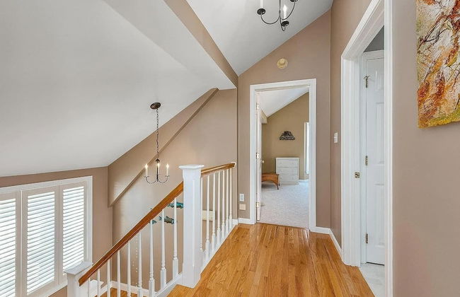 Not So Moody Stay for 10! - Foto 35