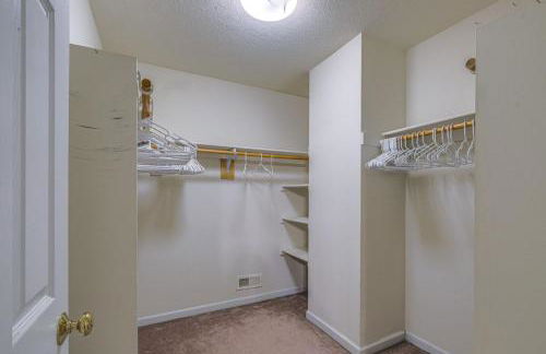 3BR Family Home w Yard 5 Mi to Wineries - Photo 11