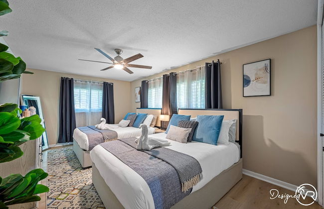 8BR Villa with Heated Pool Near Beach - Foto 6