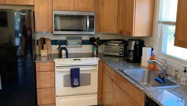 Spacious 5BR Beach House Vacation-walk to Scarborough! - Foto 3