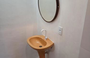 Kitnet Completa perto da Praia e do Centro, Roupas de Cama e Banho - Foto 23