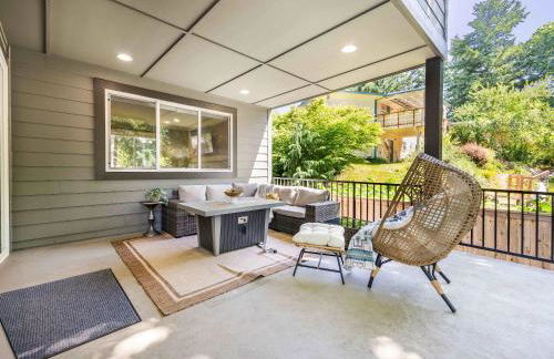 Modern Kirkland 4BR Family Oasis Kids Paradise - Photo 36