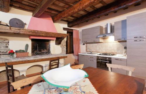 Farmhouse in Marche with Pool and Views - Foto 11