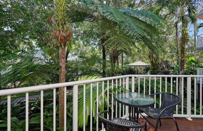 Tropical Oasis near Beach - Photo 7