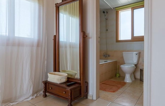 Villa Argaka Sunset Large Private Pool Walk to Beach Sea Views A C Wifi Eco-friendly - 2760 - Foto 21