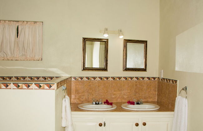 Castles in Paradise - Foto 60