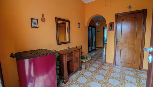 Villa Corsica - Foto 4, Entrada (vista interior)