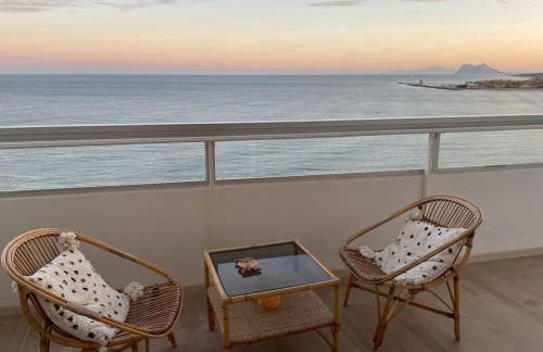 Maravilloso apartamento en primera línea de playa. - Foto 5