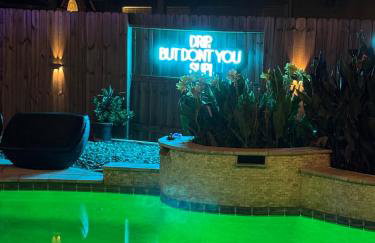 Serene 4BR Lux Home w Heated Spa Pool Massage Chair - Foto 53