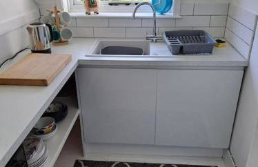 The Flat at Conway House - Photo 13