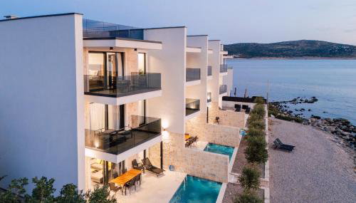 Beachfront Escape Villa Nevera - Foto 2