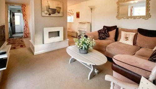 Chainbridge Cottage - Photo 2