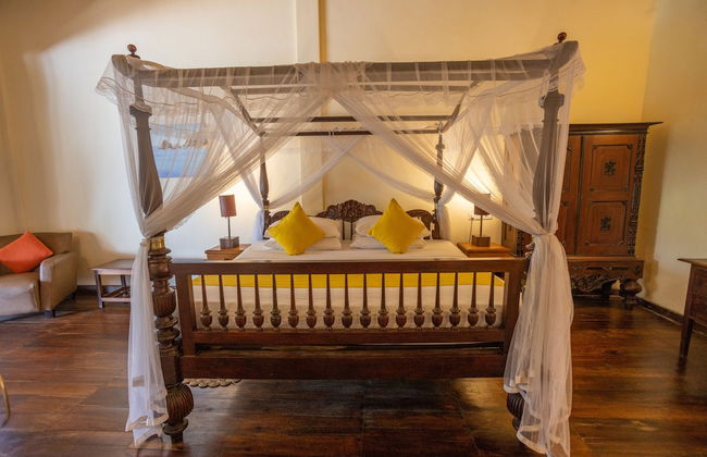 South Point Abbey Whole Villa 4 Bedroom (Sleeps 9) - Photo 11