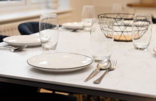 Gorgeous 4 BR House Near Station mins to London - Pass the Keys - Foto 22