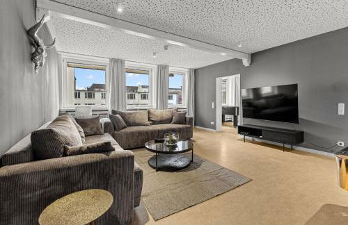 280 qm Billard Tischtennis Tischkicker - Foto 19