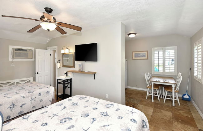 Shoreline Suites & Cabana Cottages - Foto 28