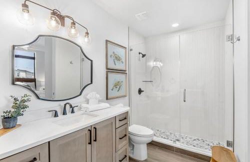 Harbor Island Beach Club - Luxury Waterfront Apartments with Views Pool Dock Private Beach Access - Photo 29