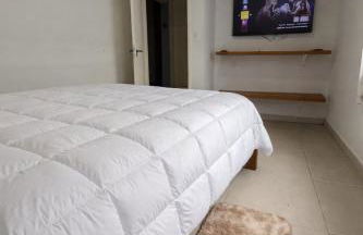 Casa grande com piscina churrasqueira e garagem Praia do Lázaro Ubatuba - Foto 14