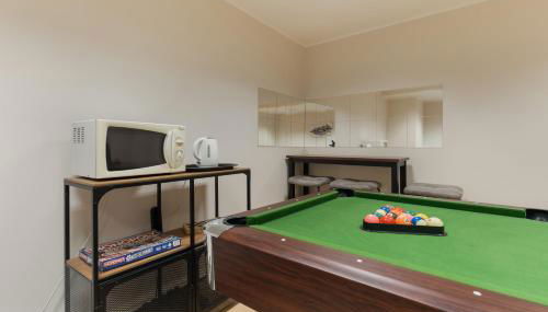 Urban Loft with pool table - M3 and Train station - Duomo in 10 min - Foto 2, Game Room