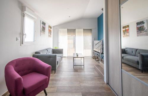 GuestHouse La Costière - logements indépendants - espace piscine jacuzzi - Foto 6