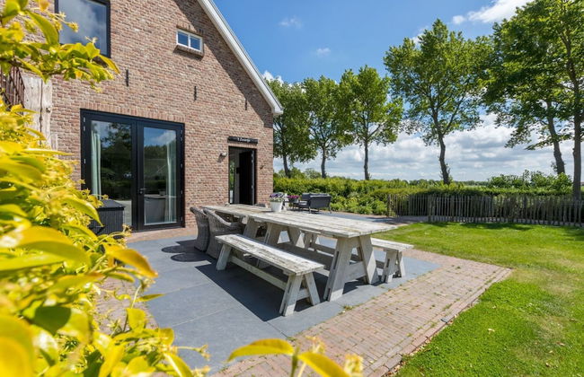 Family House With an Ideal Location, Private Terrace, Garden and Sauna - Foto 73