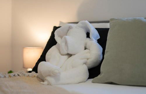 Modern - 2 Bed - Free Parking- by Holiday Homes - Foto 20