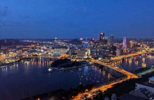 Pet Friendly 3 Bdrm House with Private Yard - Foto 28