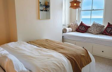 Ocean Whisper - 2 Bedroom Sea Front Apartment - Foto 22