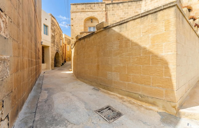 Dionisia Gozitan Villa and Pool - Photo 32