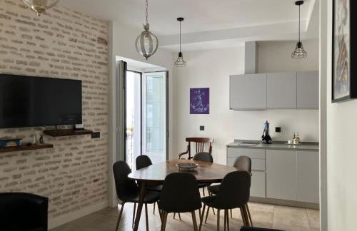 Apto. Maese Montañés. Céntrico con piscina privada - Foto 8