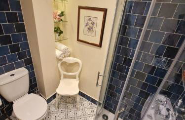 Charming Apartment near Kings Cross - Photo 4