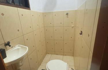 Casa Amarela, 3 Quartos , 15 camas, Acesso rápido às praias - Foto 31