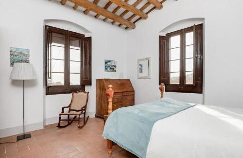 Can Rovira - Stunning Neoclassical Mansion, Just 20 min drive from Barcelona City Center, Ideal for groups and families - Foto 29