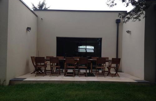 Grande maison moderne avec piscine à Tours, proche du centre-ville et de la Loire à Vélo - FR-1-381-231 - Photo 8