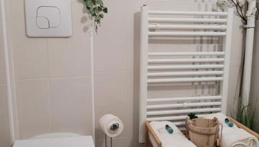 COCOONING HOUSE B222 Suite ZEN & PEACEFUL AEROPORT PARIS ROISSY CDG - PARC ASTERIX- STADE DE FRANCE - Foto 3