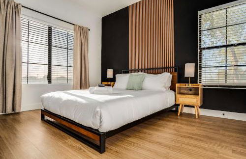 Boulevard Stays Quiet Modern 2BR Pickleball Pool Parking Gym 06 - Foto 15