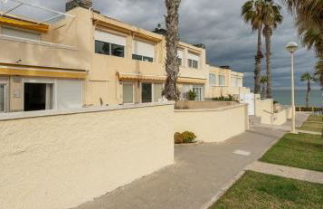 Seafront House,Sea Views,Pool and BBQ, Airport 10 mns - Photo 57