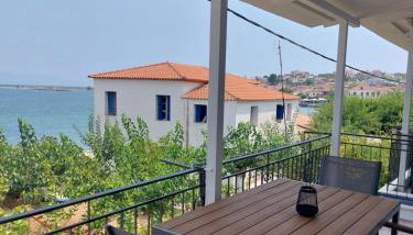 Seaview Apartment by Christina - Foto 3