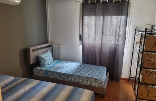 F2 ou F3 ,appartement climatisé neuf, magnifique vue sur mer et aéroport, proche tram et gare sncf 1 min,aéroport 3 minutes, 3 rooms, new AC apartment, magnificent sea and airport views, close to tram and SNCF train station 1 min, airport 3 min - Foto 22